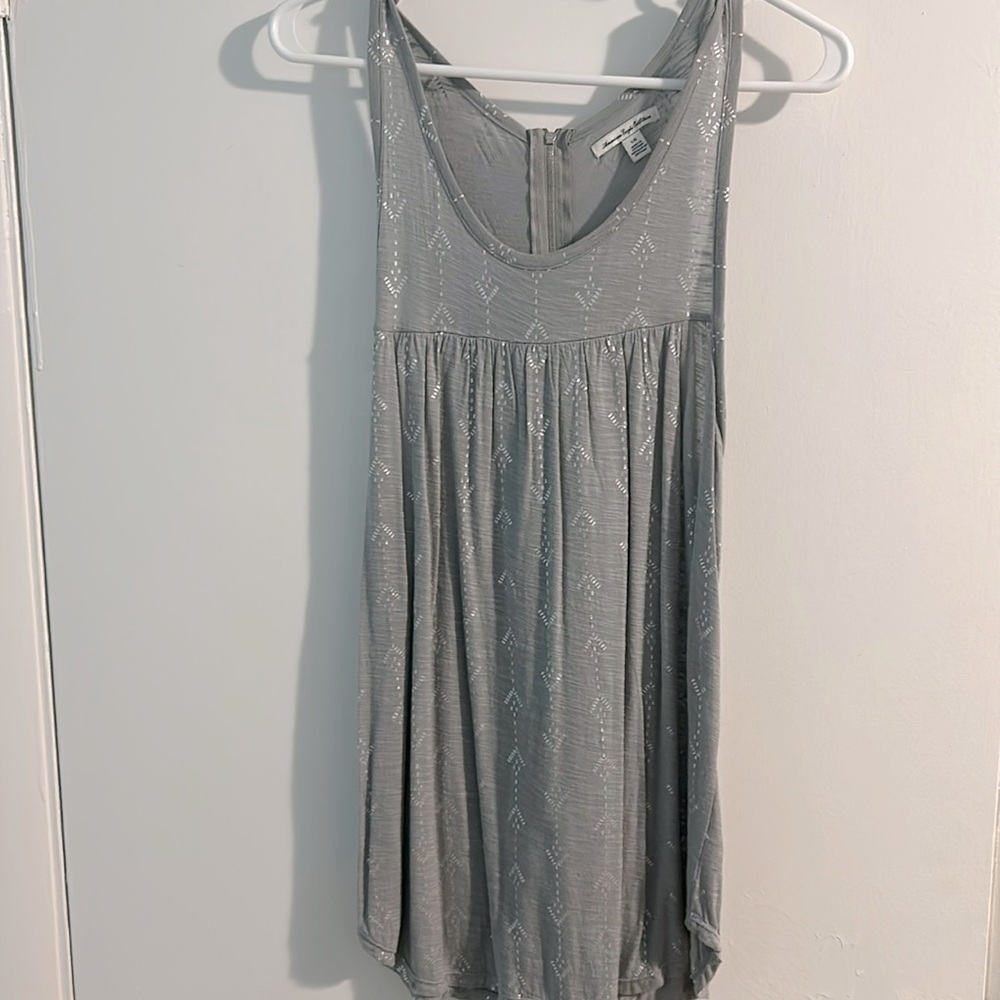 Grey tank top